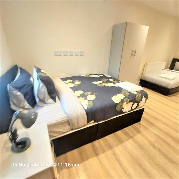 Hornchurch Spacious 4 Bedroom House-Rainham מראה חיצוני תמונה